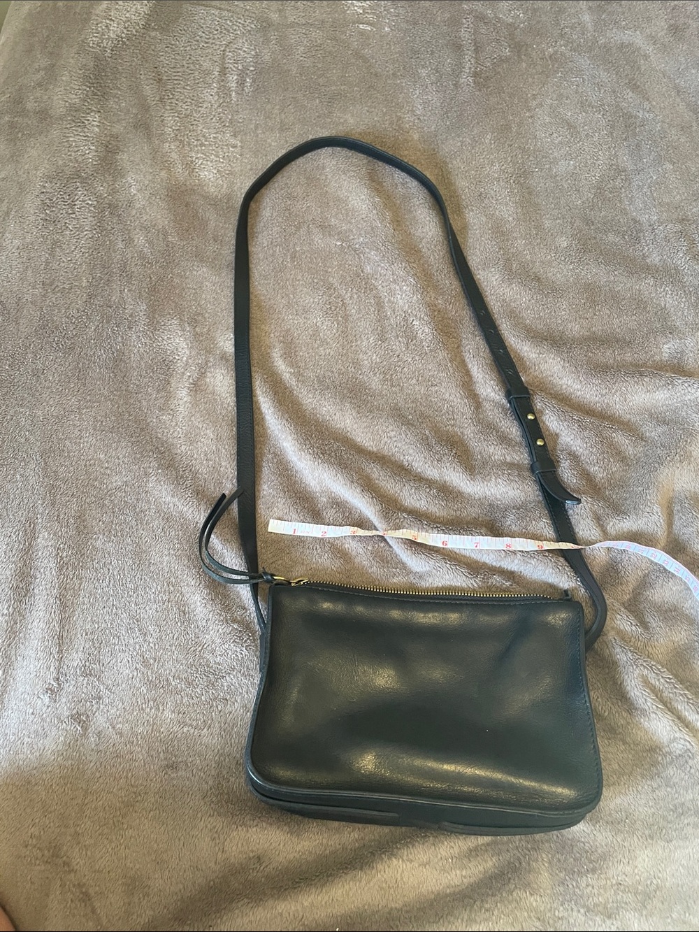 Madewell Classic Black Leather Crossbody Bag - Minimalist Women’s Shoulder Bag